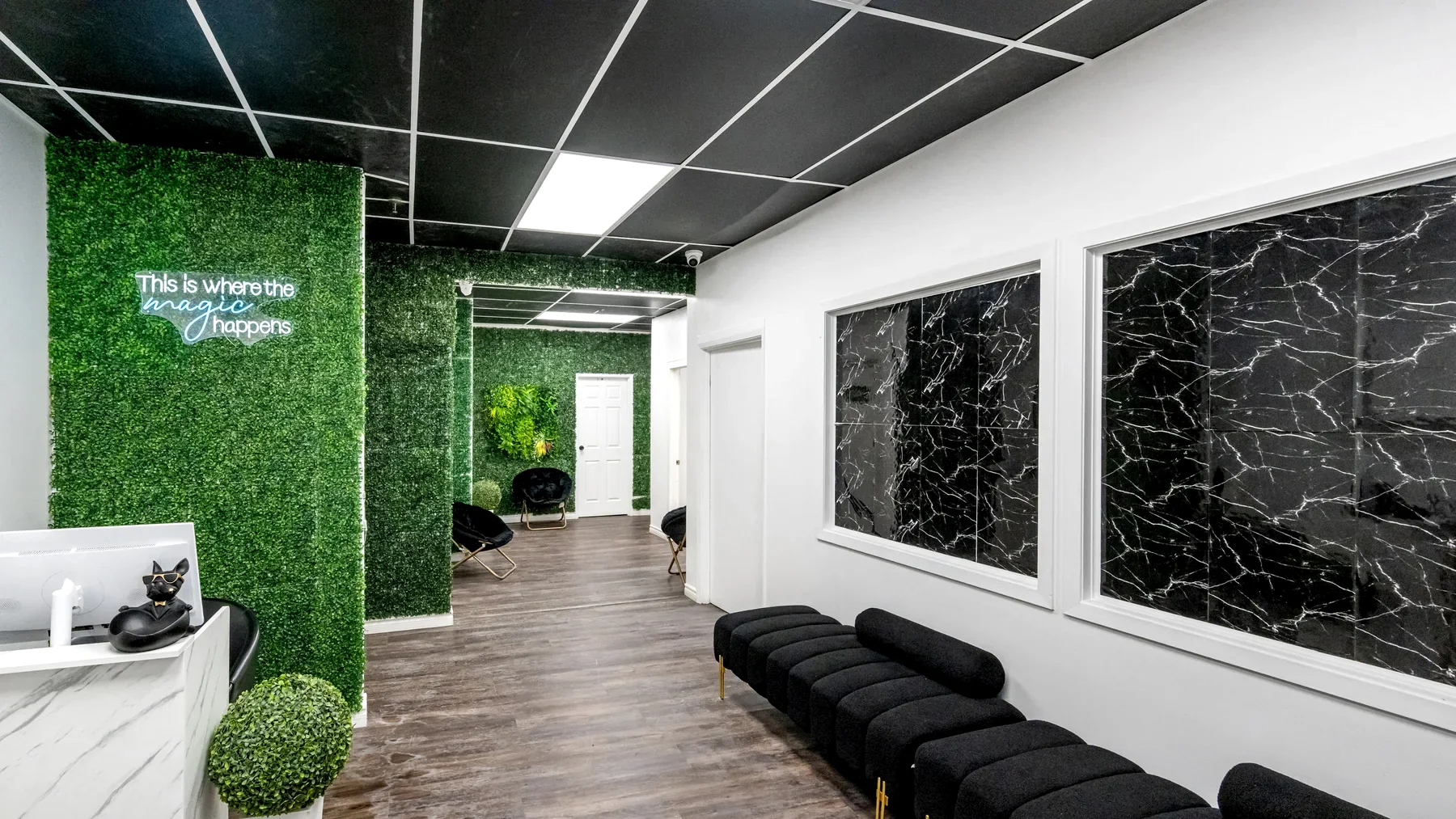 Real iBODY lounge and reception area